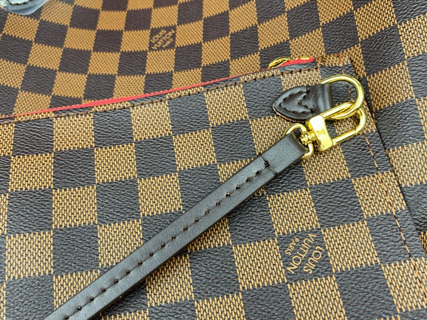 ルイヴィトンバッグ素材ディテール